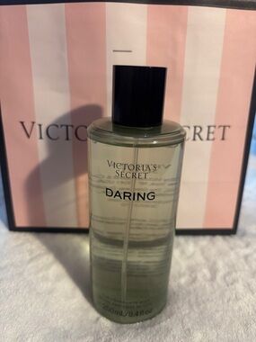 Victoria's Secret Daring Fragrance Mist - Pale Green Bottle